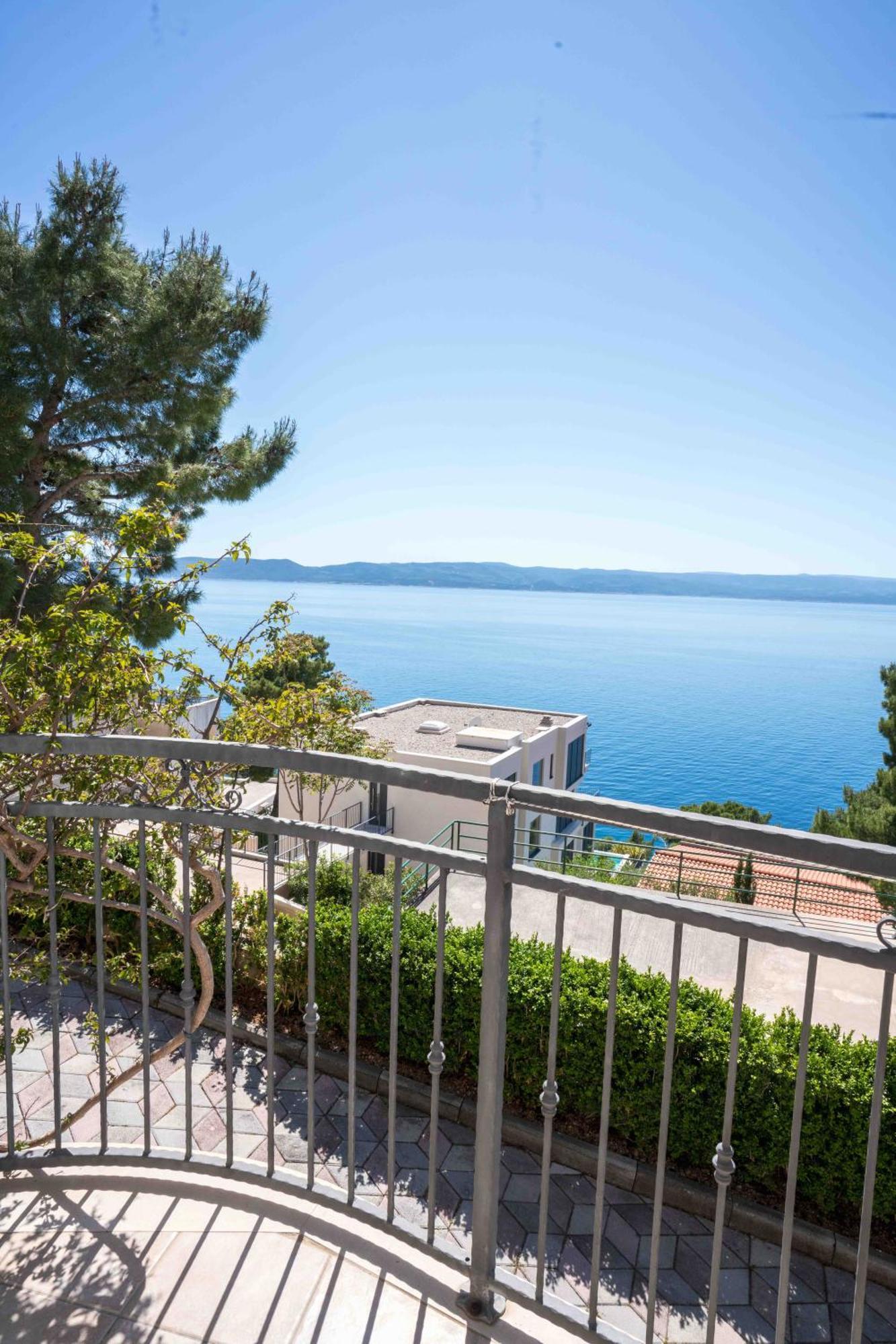 Sea View Apartment Gin Brela Exteriér fotografie